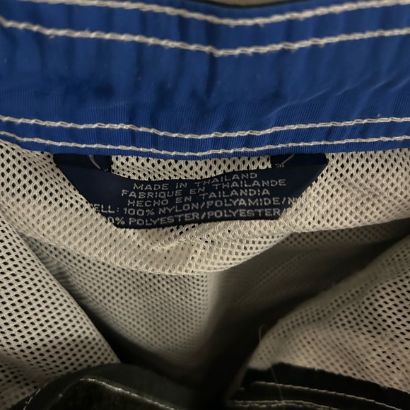 NEVER WORN. NWOT Men’s Tommy Hilfiger Bathing Suit. - Picture 5 of 6